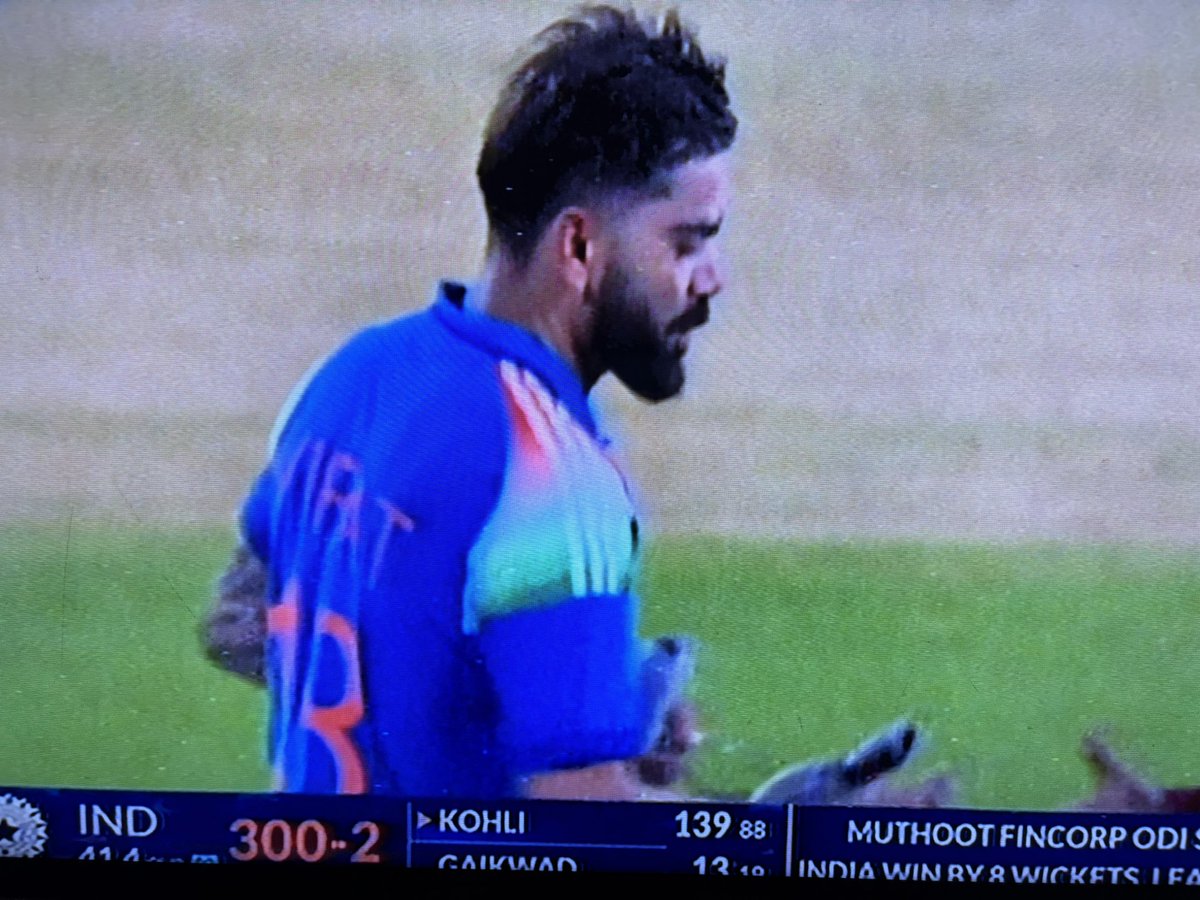 SushantaKsingha's tweet photo. congratulations @imVkohli  139 runs from 88 balls. #teamindia https://t.co/gTobrGDuE7
