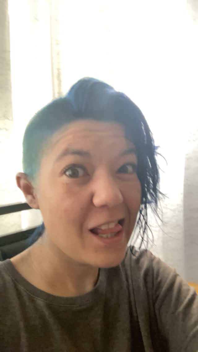 AMAZINGGGSTARR's tweet photo. I'm blue, da ba dee da ba di https://t.co/41M5P8xNZH