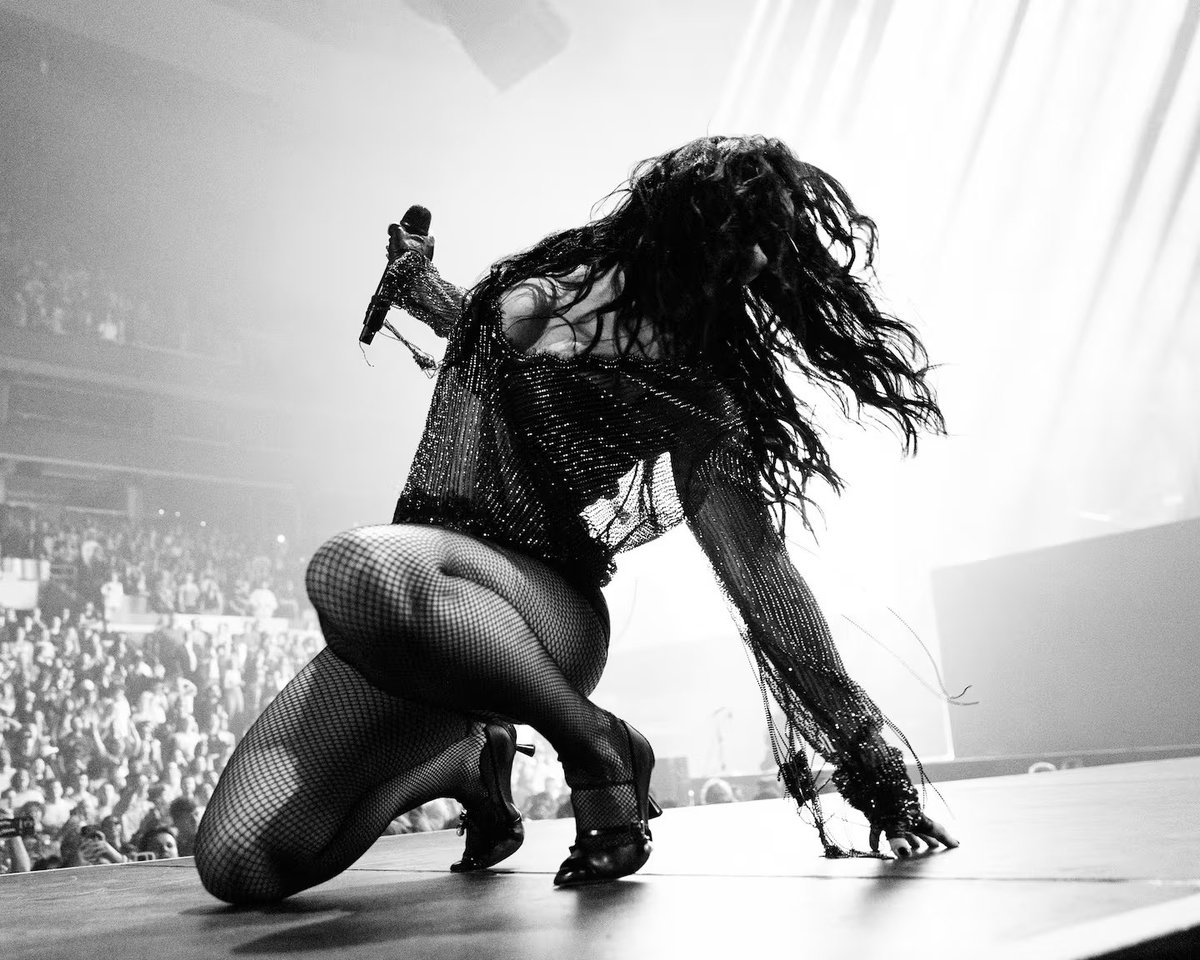 xcxsource's tweet photo. The Boston Globe reviews Charli xcx’s Music, Fashion, Film Tour, calling it her “best work yet” and “one of the best tours of the year”: 

“It’s a tough business being a pop star these days, […] But xcx’s Boston show checked off all the necessary boxes — existentialism, dizzying club-thumpers, charming sass, rawness — with the added hat trick of ensuring that the range never felt like zipping through a to-do list. […] the “Music, Fashion, Film” material was the real star here, and it’s no coincidence that those songs also offered xcx’s most solid vocal performances.”