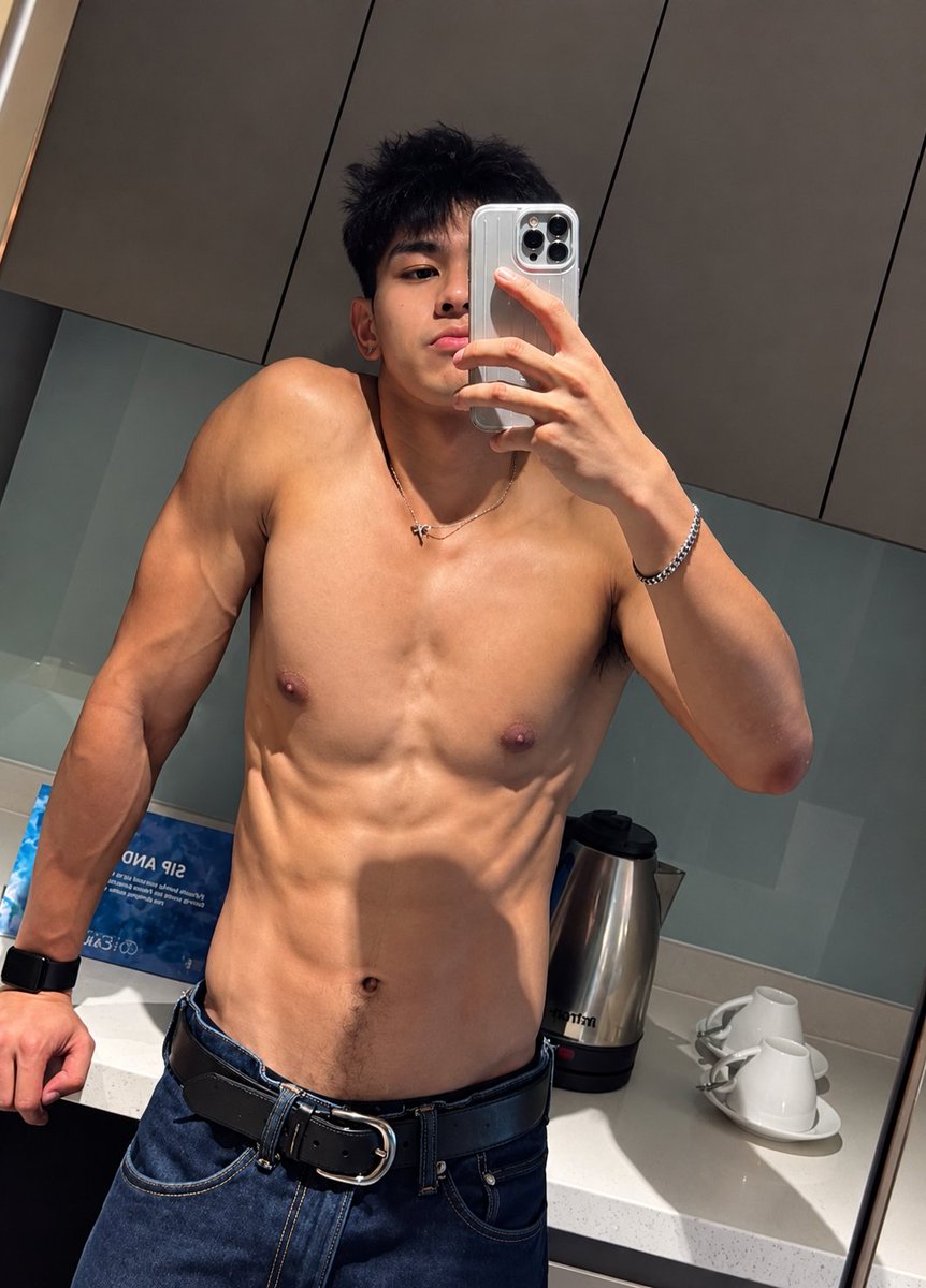 KapusoCrave's tweet photo. Shan Vesagas captures attention in new photo. https://t.co/chjV05TOCD