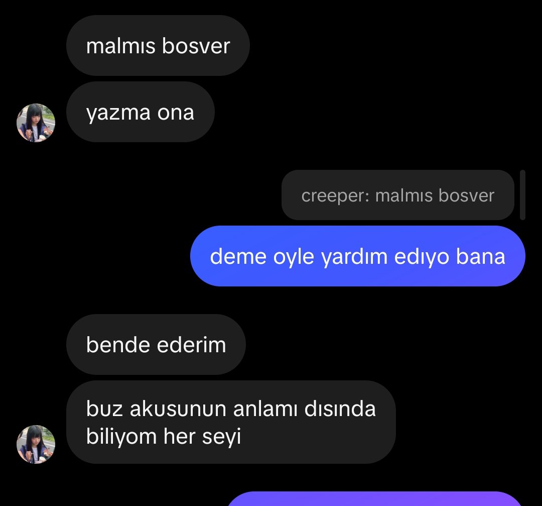 ebjt4ens's tweet photo. sizce bana asık mı evt asık diyenler 1 hyr ne alaka mal misin diyenler 2 https://t.co/AGCisnEkCM