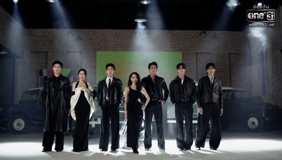 HYORI_V's tweet photo. ชีเริสเกิน แฟชั่นเริสมาก ชุดเสิร์ฟ คนส่ง เริส 💃🕺💅

FAIRWAY OF LOVE EP4

#FairwayOfLoveEP4 https://t.co/9BNVhrsn2J
