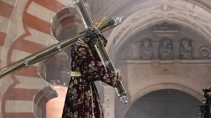 retablosdpasion's tweet photo. La Hermandad del Nazareno aprueba entrar a las 00:00 a la Carrera Oficial en la Madrugá del Viernes Santo

✅ A favor 89 votos
❌ En contra 29 votos https://t.co/5hMLDyH5Ph
