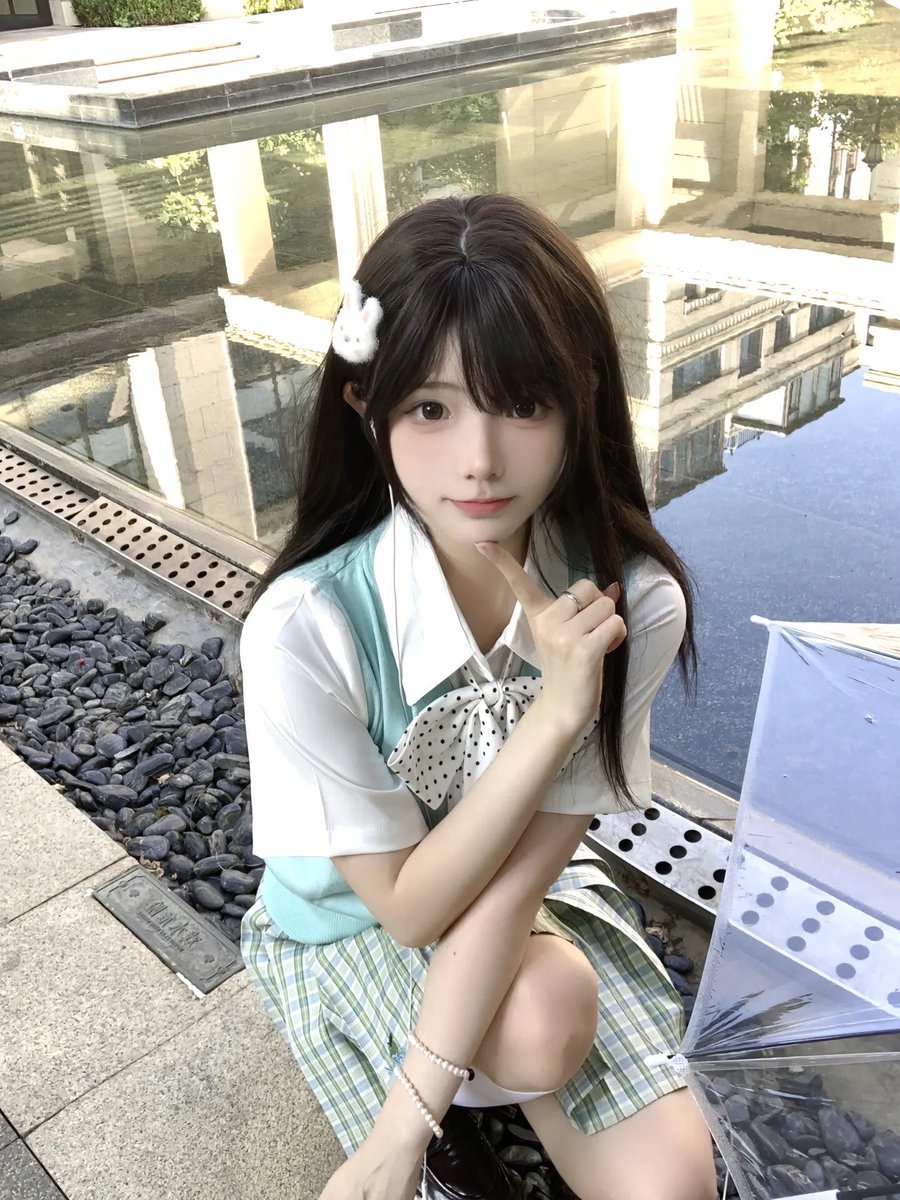 es807p's tweet photo. 又想色色了😘😳
#hkgirl #港女 #hkig #學生妹 https://t.co/Y9Bm9ntBZZ