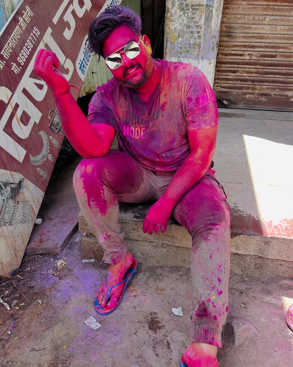 LucilaBaltz's tweet photo. Happy Holi. 2025 https://t.co/CLVeA71pDe