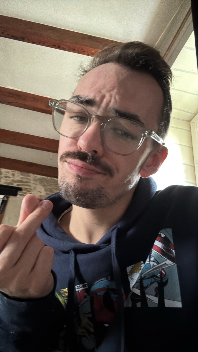 glensilvangmann's tweet photo. la boulangerie est ouverte, bougez vs de là les haters ! #LGBTQIALeaveAreFalling https://t.co/SOdRYha8iu