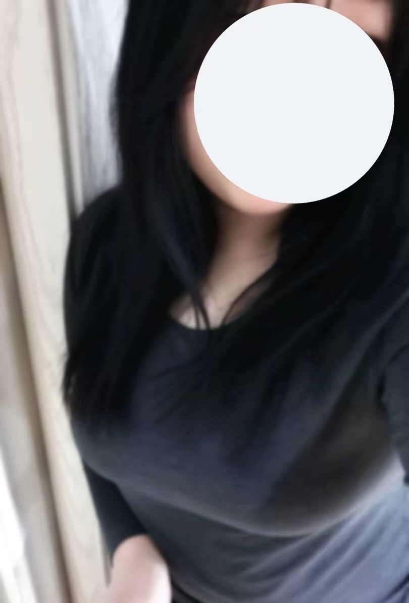 Graced8cx's tweet photo. 天呐，竟然找到了高中时候的照片，那时候还挺瘦，现在比那个时候胖了，这个肥到底什么时候能减下来 https://t.co/CxnNO8q0ot
