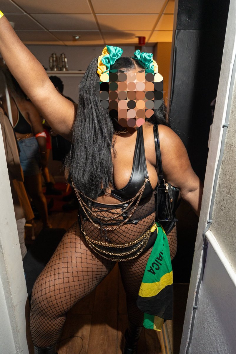 Honeycule's tweet photo. Throwback to #TeaseDancehall 🇯🇲 🎶 

📸 sleepyshoepics https://t.co/3lJHIZAHVC