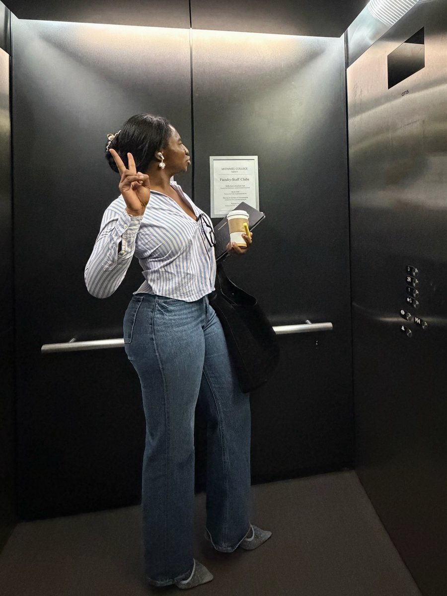 ifedioku's tweet photo. going up? https://t.co/ZokkinQ9W6