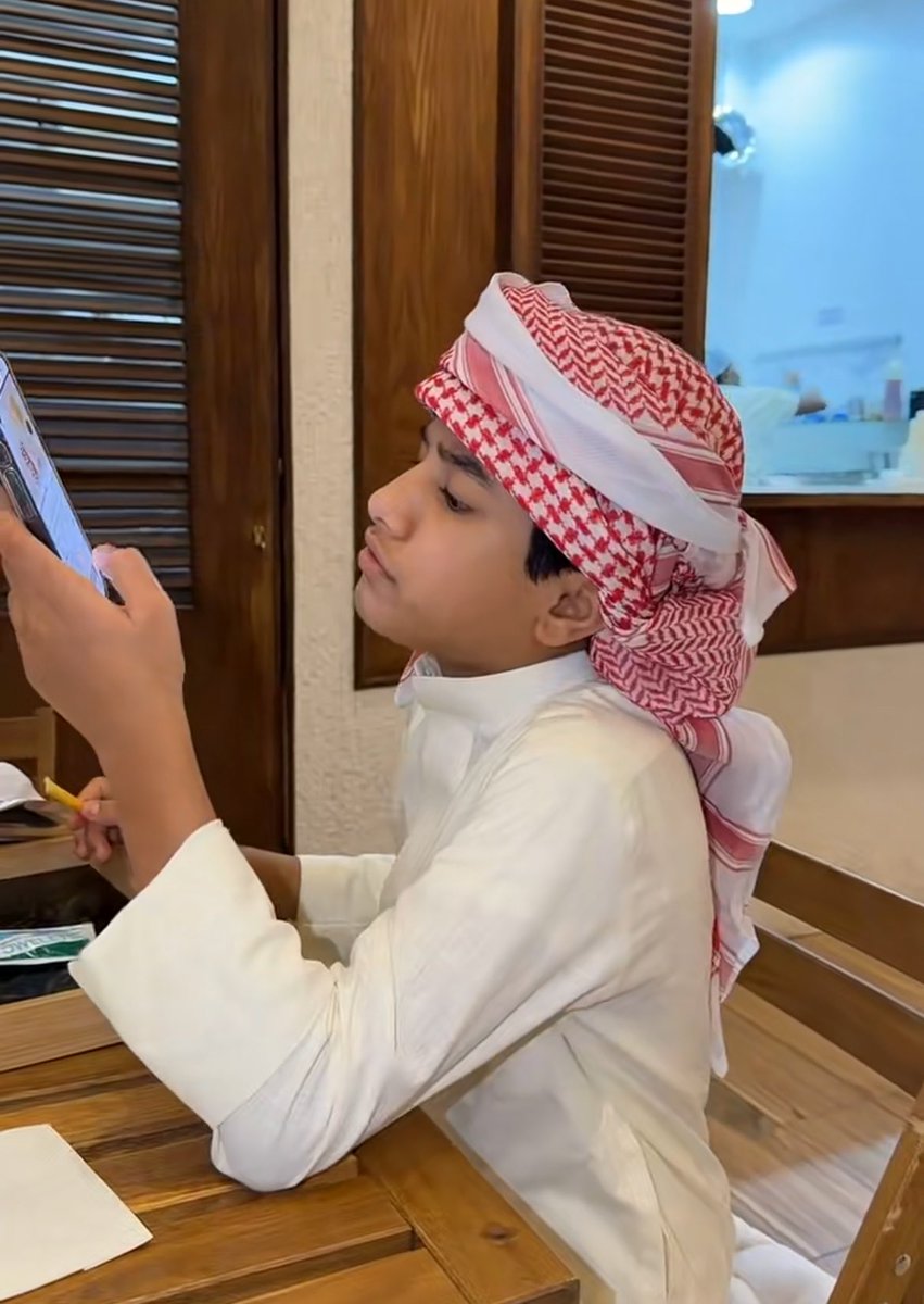 qaaht5's tweet photo. #احمد_قزيع_السهلي
اموت على عزة النفس ♥️ https://t.co/fpBUmSghKp