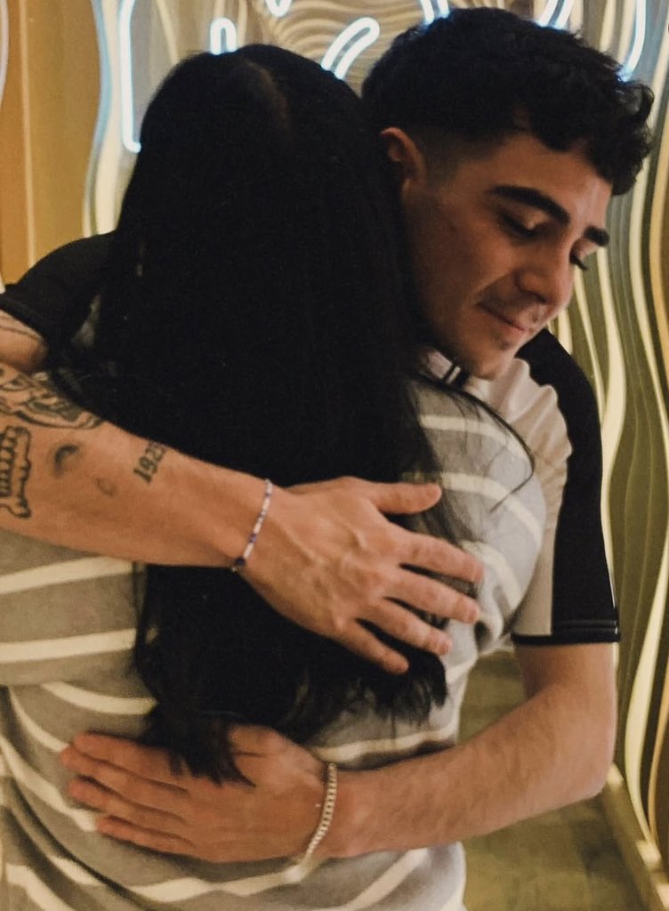 lvsjosfthopee's tweet photo. GRACIAS JOS
No puedo estar mas orgullosa de ti, de verte hacer lo que tanto amas y acompañarte siempre. 🤍 https://t.co/hDzMPPd4rI