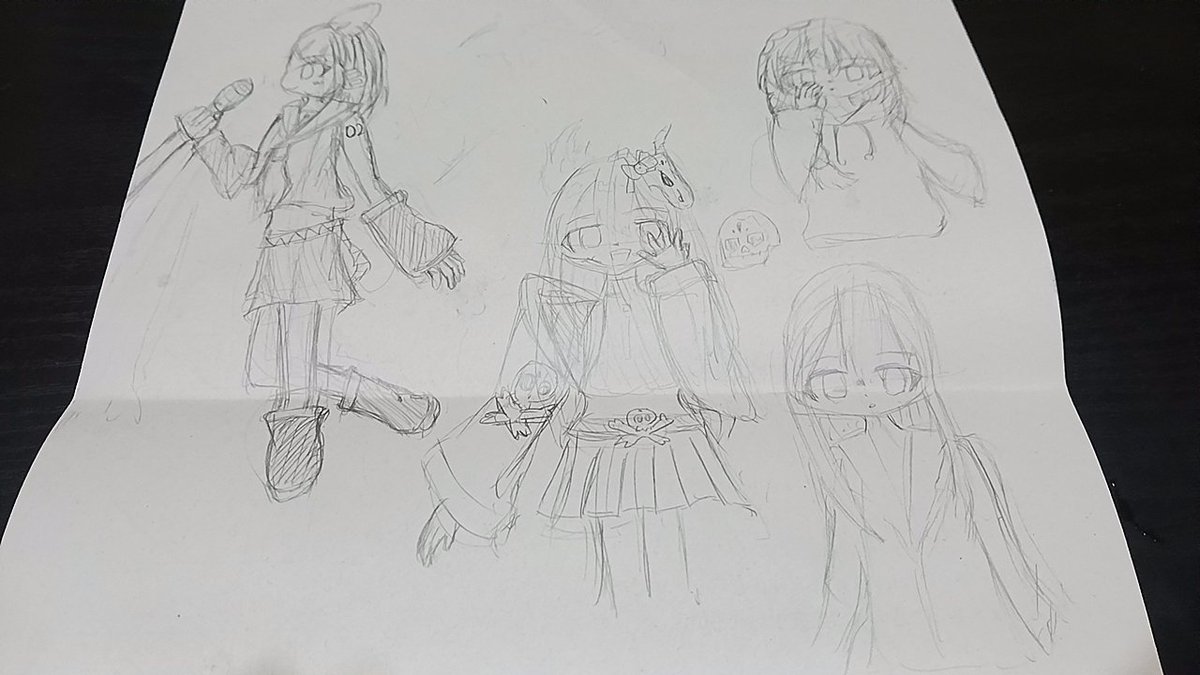 Friedrich186122's tweet photo. 明日テストなのにこの土日でイラストめっちゃ描いてた←！？
※ちゃんと勉強はしました https://t.co/KjoVc96UWE