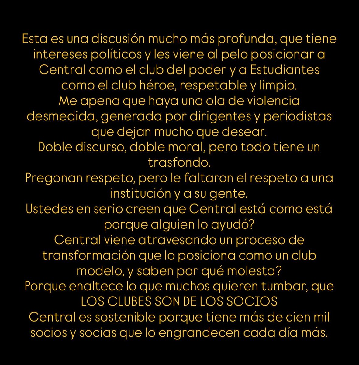 glariaelu's tweet photo. Un beso para todos https://t.co/OnBUWqWs4F