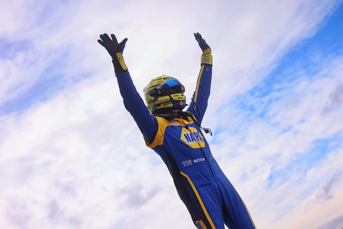 EwanAWane's tweet photo. 🇬🇧 Ash Sutton is the first five-time BTCC Drivers' Champion, following the most dominant campaign of the modern era

🥇 9x Wins
🥈 9x P2
...And still four races to go!

📸 @BTCC
#BTCC https://t.co/OUMDE1G7on