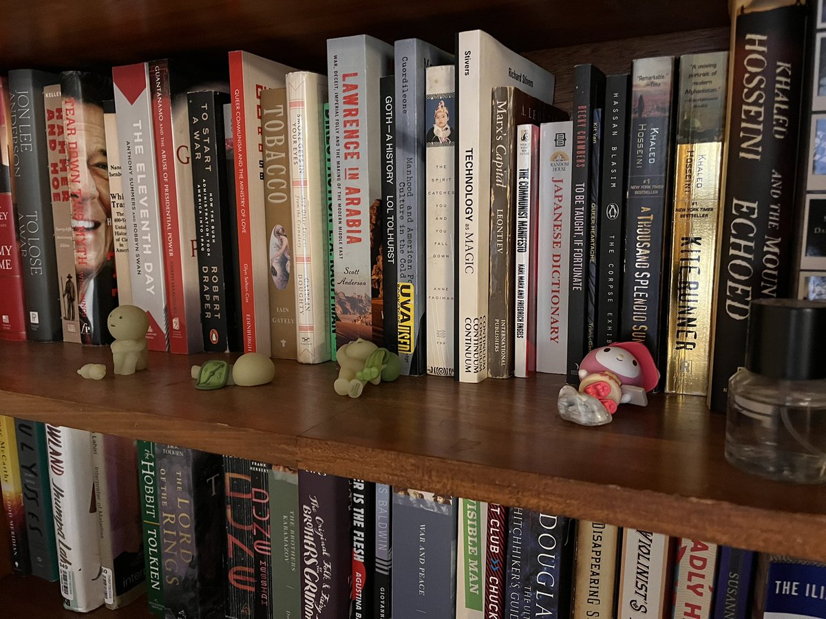 horridlad's tweet photo. everyone shame him for knock over my trinkets for no reason at all https://t.co/W7htOf4seP