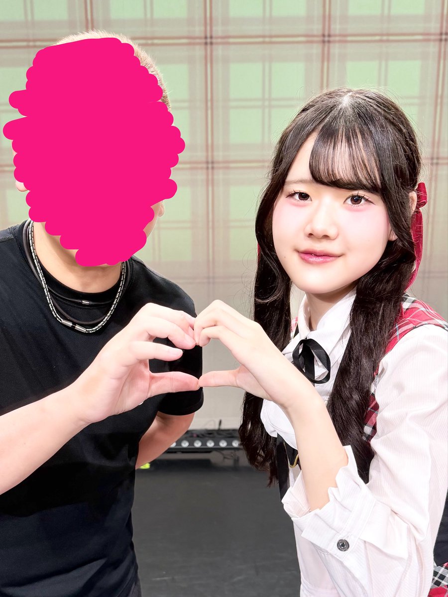 tsubomisukidesu's tweet photo. 今日の夜は待ちに待った放課後ライブでした!④
#ソープロ
#SOONproject
#羽間桜愛 ちゃん
#池辺笑理 ちゃん https://t.co/jxxMDl3Zog