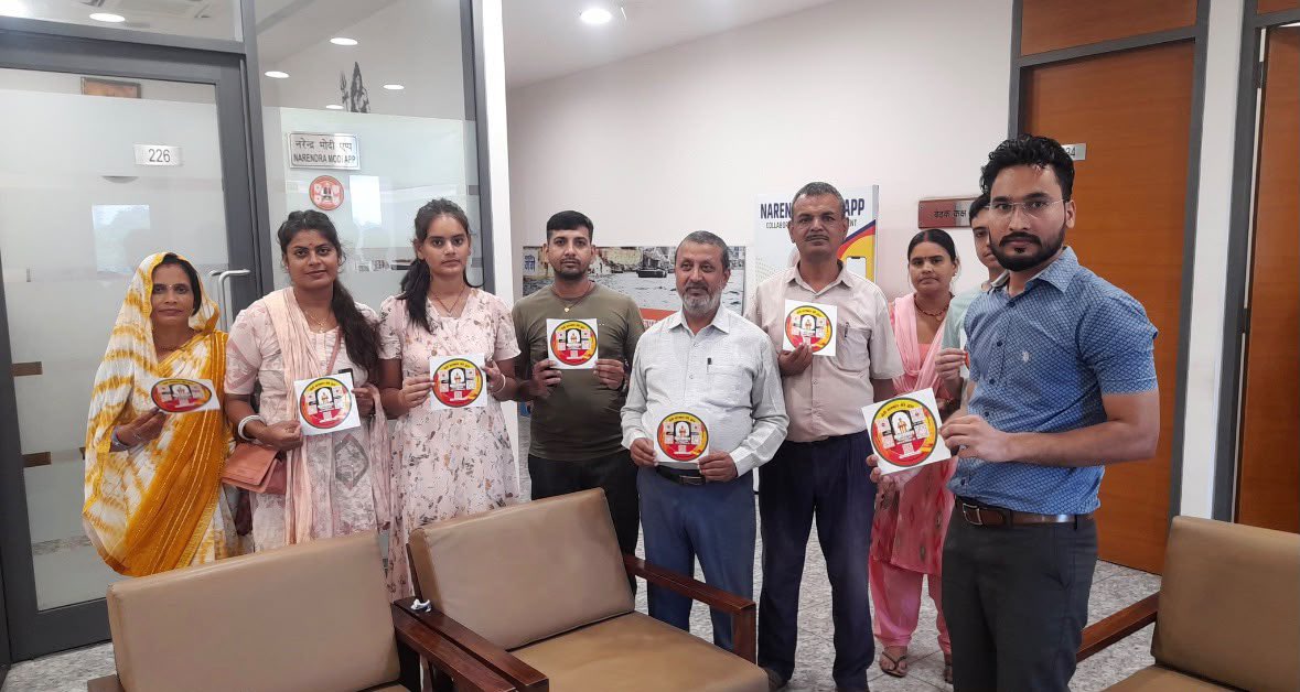 Arv_ind_sharma's tweet photo. NaMo App अलग-अलग वर्गों के लोगों के लिए उपयोगी जानकारी का एक डिजिटल माध्यम है। युवा यहाँ अवसरों, अभियानों और गतिविधियों से जुड़ी जानकारी देख सकते हैं, वहीं महिलाएँ नारी शक्ति और महिला-केंद्रित पहलों से संबंधित अपडेट पा सकती हैं।

📲 Download: https://t.co/vehqTDwomf
@arv_ind_sharma
@PMOIndia @NitinNabin @sunilbansalbjp @blsanthosh @BJP4India @AmitShah
#HamaraAppNaMoApp