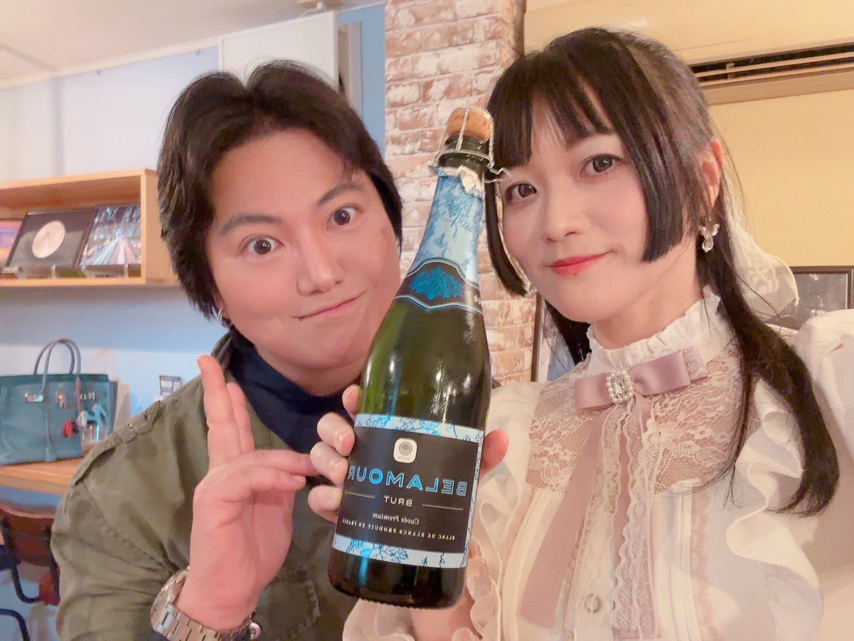 Chicka517's tweet photo. ありがとうございました✨✨
とても楽しく、どこかほっとするような雰囲気の公演でした😌
伊達ちかコンビは、痴話喧嘩したりイチャイチャしたりしてました（※お芝居の話です）（※お芝居の話ですよ）

ご来場くださった皆様、スタッフ＆キャストの皆様、本当にありがとうございました♪ https://t.co/t0yLcP8oAV