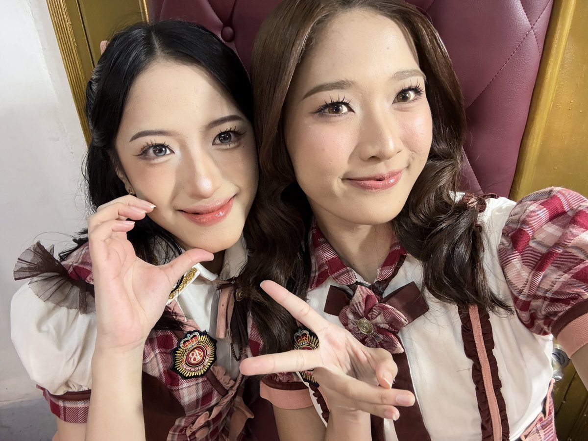 C_OnielJKT48's tweet photo. 😚🤏🏻 https://t.co/rg5jM9QteB