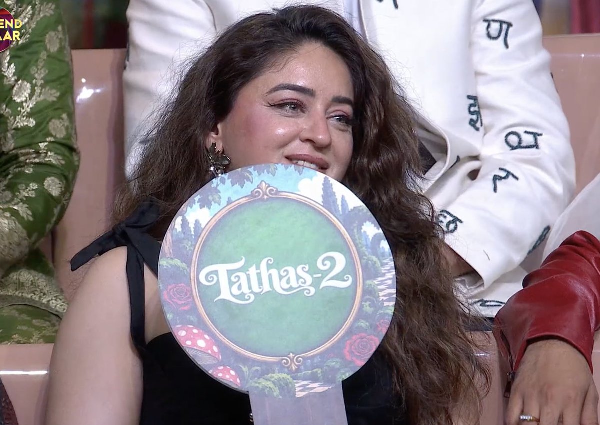 beingrachit_'s tweet photo. ye bhot tez khiladi hai bhai...i like her a lot as a player..BUT i strongly feel she is not genuinely loyal to qazi..she is an opportunist fr sure.. but a good strong player imo #BiggBoss20 https://t.co/V8o7nSUPr4