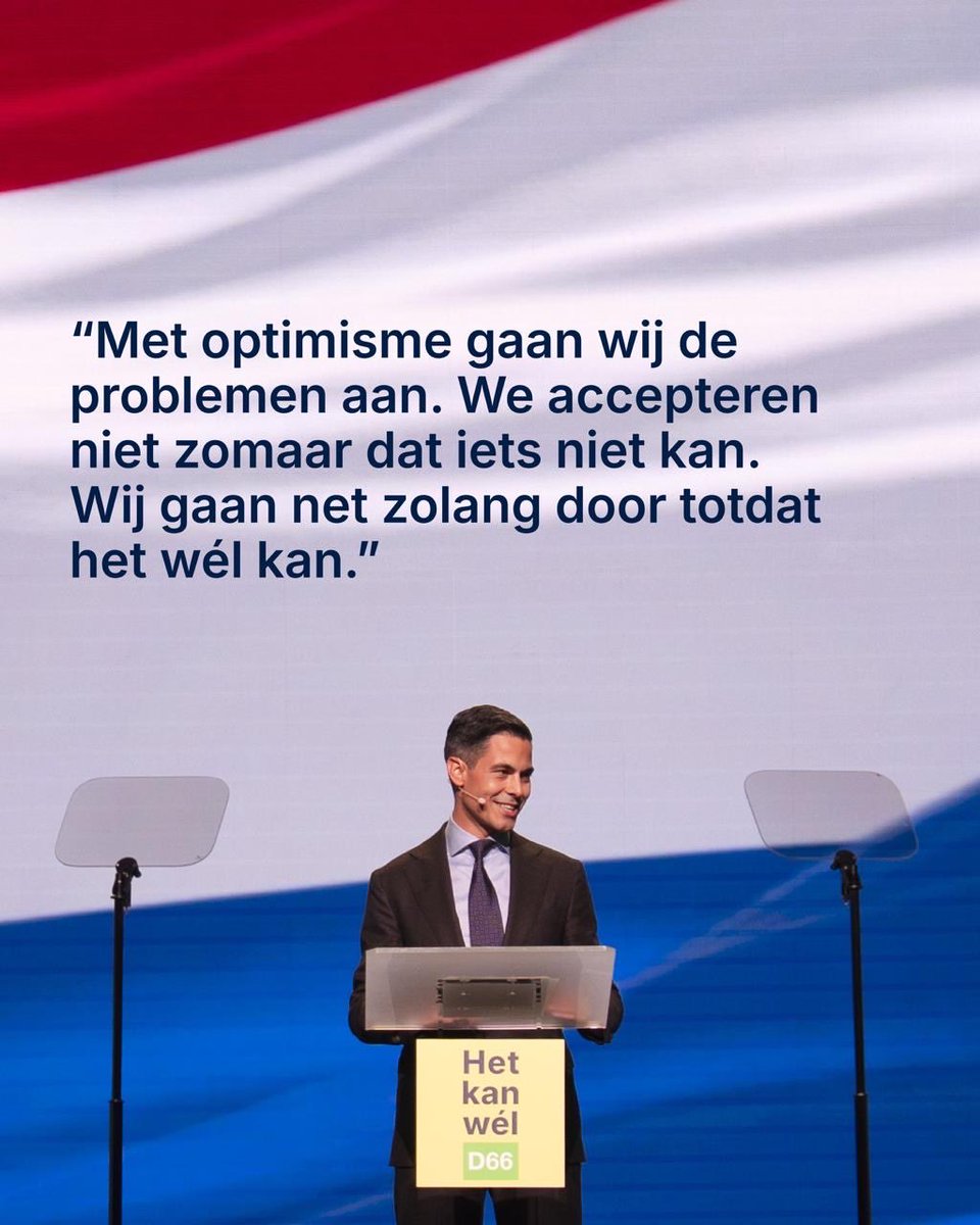 RobJetten's tweet photo. Dit is het tijdperk van samenwerking. Niet van links tegenover rechts. Maar van de positieve krachten. Want in al die jaren heb ik één ding geleerd: de politiek is té belangrijk om aan de pessimisten over te laten. Zij schreeuwen misschien harder, maar wij krijgen meer voor elkaar. De golf van optimisten, zal áltijd overwinnen.

Lees hier mijn hele speech op het 124e partijcongres van D66: https://t.co/6mEcyyL5uE