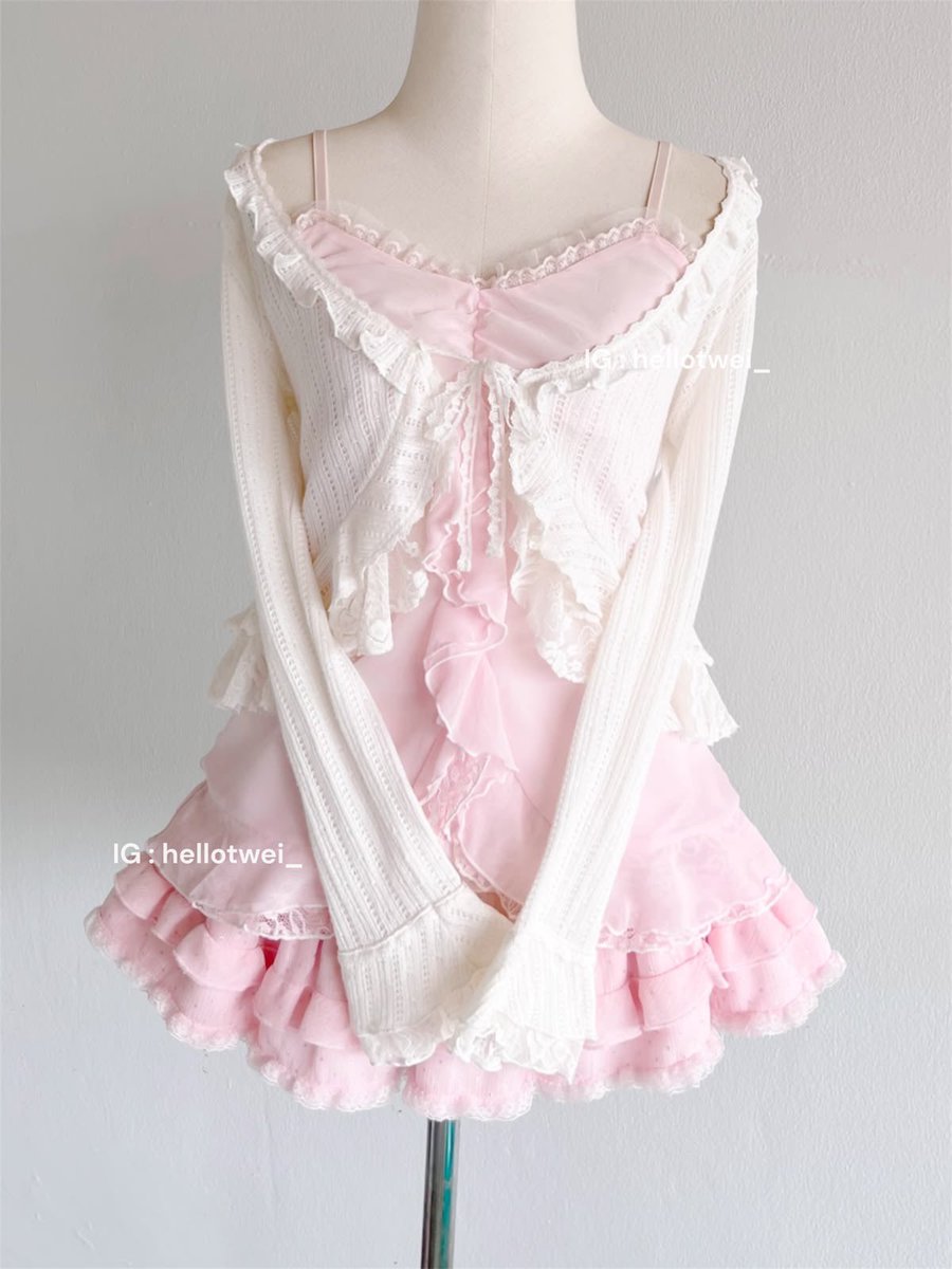 lapafaits's tweet photo. how i wanna dress ෆ https://t.co/NQjZOXP5Fe
