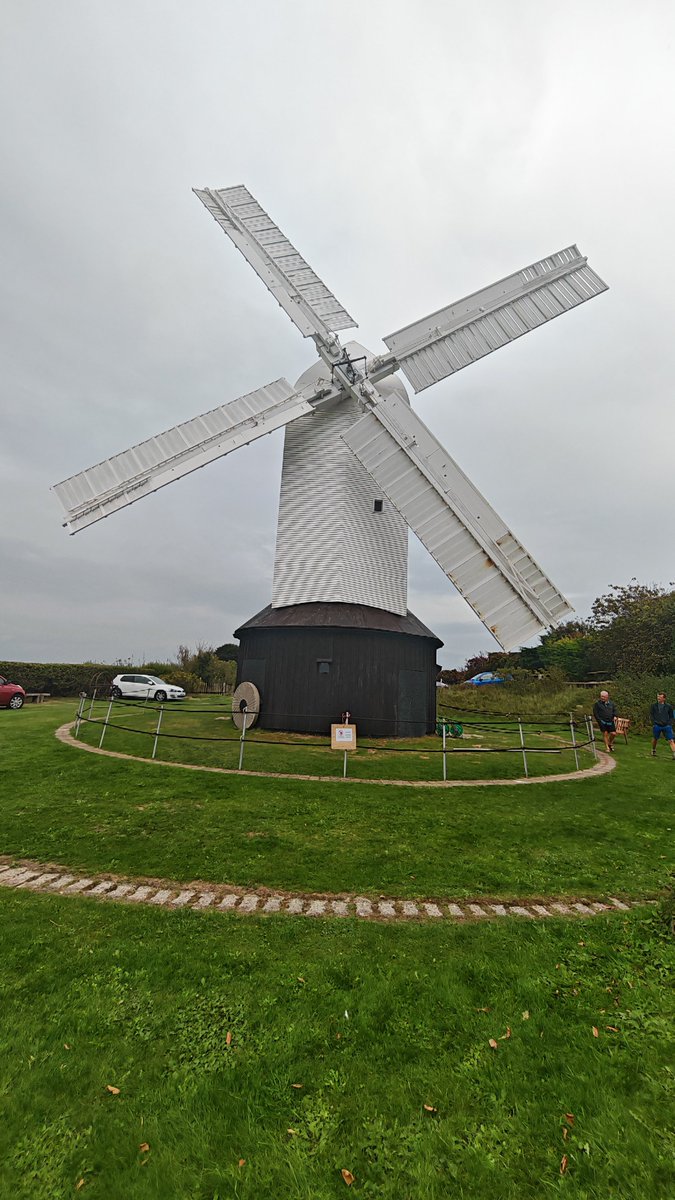 hemauk98's tweet photo. #JillWindmill #uk
#smallTrip
#ئاش #دەستاڕ #زیل https://t.co/6Sn9bDQLKc