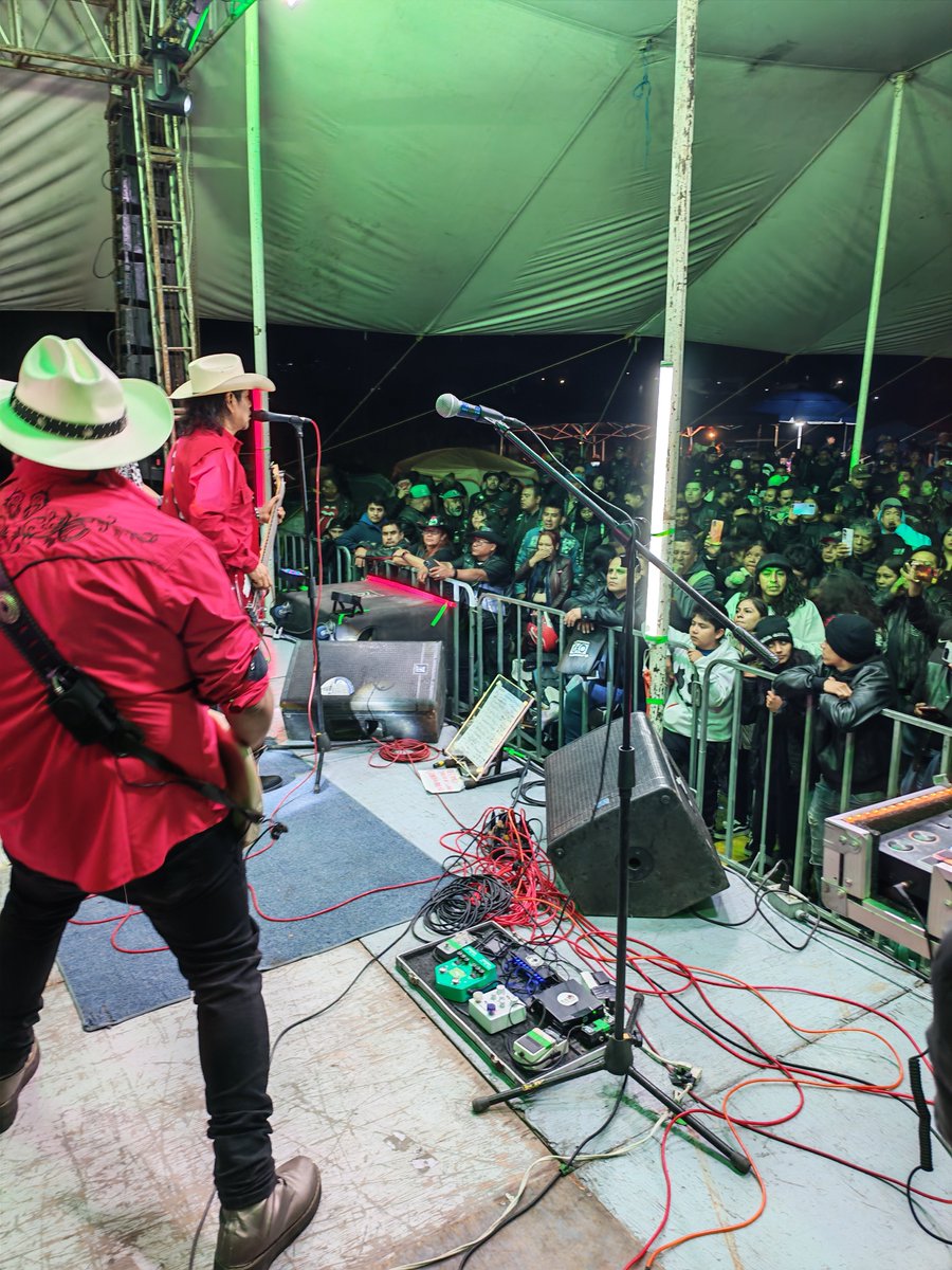 TEXTEX_Oficial's tweet photo. Gracias MC' asistentes a Zumpango https://t.co/RrIQ0ezXBm