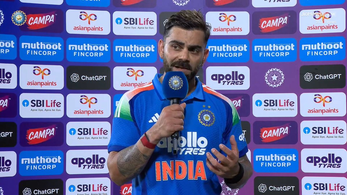 CricCrazyJohns's tweet photo. VIRAT KOHLI ON SHUBMAN GILL:

"He is up there with the best players in the world". https://t.co/c2ueVwEr6f