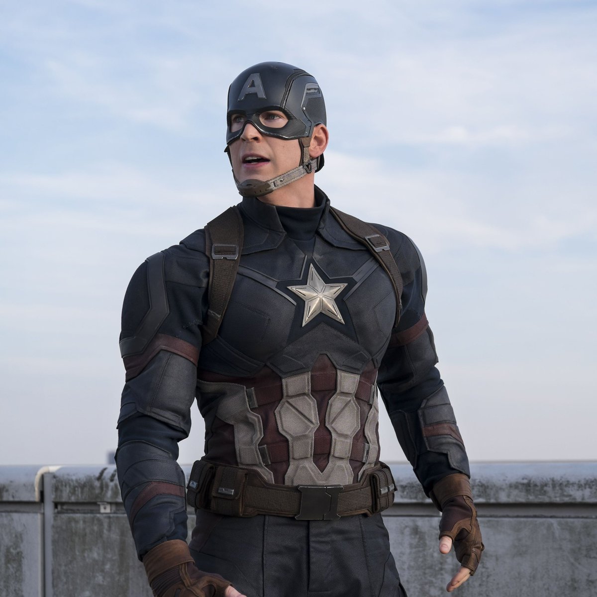samberryg's tweet photo. Después de ver avengers encore y la segunda parte del documental, mis mayores enemigos en estos momentos son ellos https://t.co/6w427Yo9ec