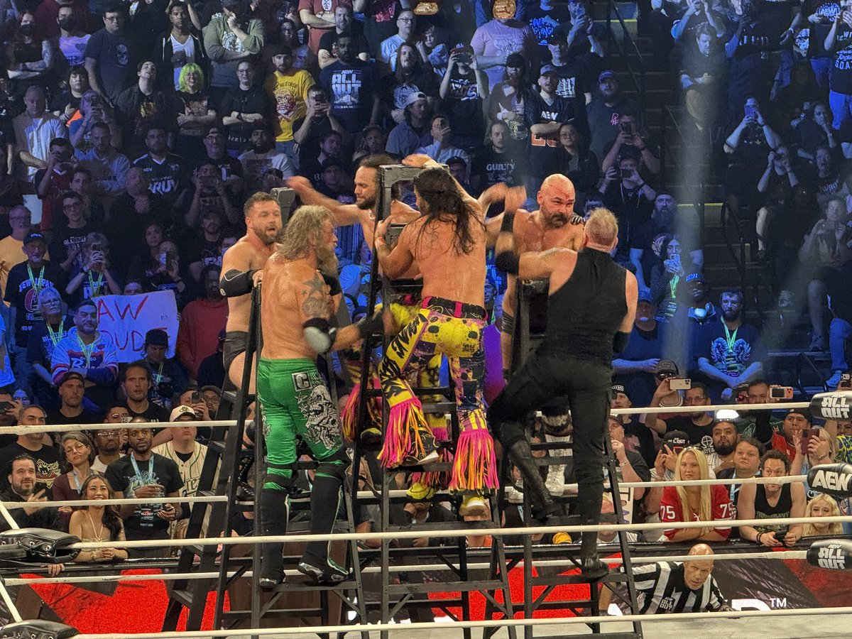 ooberfan's tweet photo. “About last night” .. the #tagteamchampionship #laddermatch at #AewAllOut … the match I was most excited for … getting to see the #GTTOAT @ftrwithdax and @CashWheelerFTR … should be #andnew - get ‘em next time #topguys https://t.co/iryThwpLFY