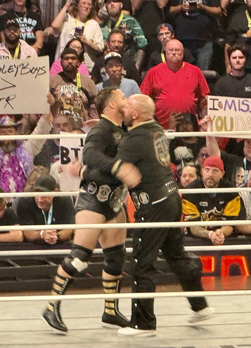ooberfan's tweet photo. “About last night” .. the #tagteamchampionship #laddermatch at #AewAllOut … the match I was most excited for … getting to see the #GTTOAT @ftrwithdax and @CashWheelerFTR … should be #andnew - get ‘em next time #topguys https://t.co/iryThwpLFY
