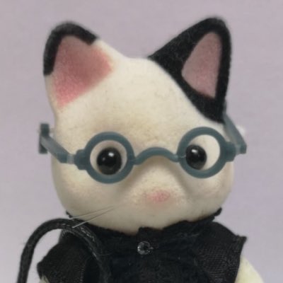 chlococat's tweet photo. #NewProfilePic found a more hashtag me calico critter pic https://t.co/JhITFvra39