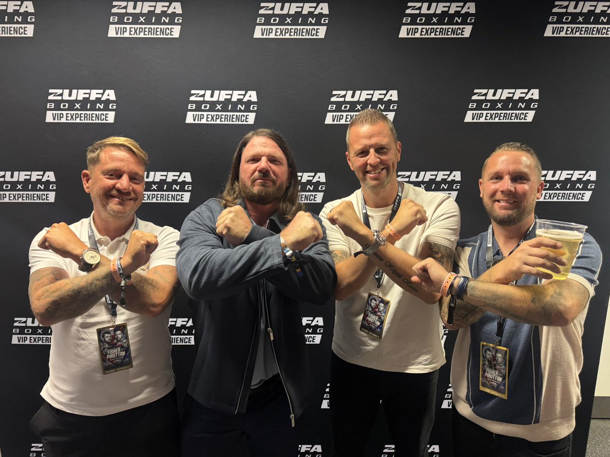 MrMarkCorner's tweet photo. Great night at the Copper BOSH with new titles and new hammers fan @AJStylesOrg @AddbaileyAdam 🥊 https://t.co/NQ2Ro05Ch7