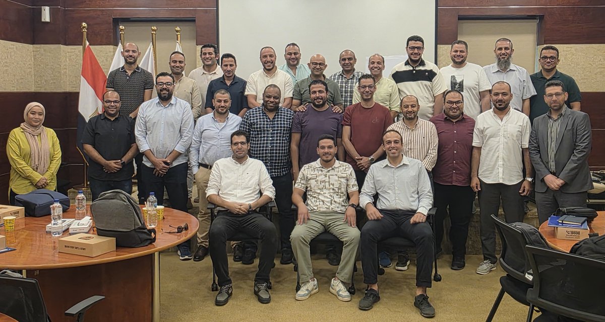 amrabayazeed's tweet photo. أقوى واجدع والذ جروب ... استمتعت معاكم 💐💐🙏🏼🙏🏼
#CapacityBuilding #CBW3 #GroupB #AssetIntegrity #AIM #Reliability #Inspection #Maintenance #RCM #RBI #CMRP #ProcessSafety #PSM #MoPMR #Business #Management #ScienceNotArt https://t.co/ETDZHcLFzR