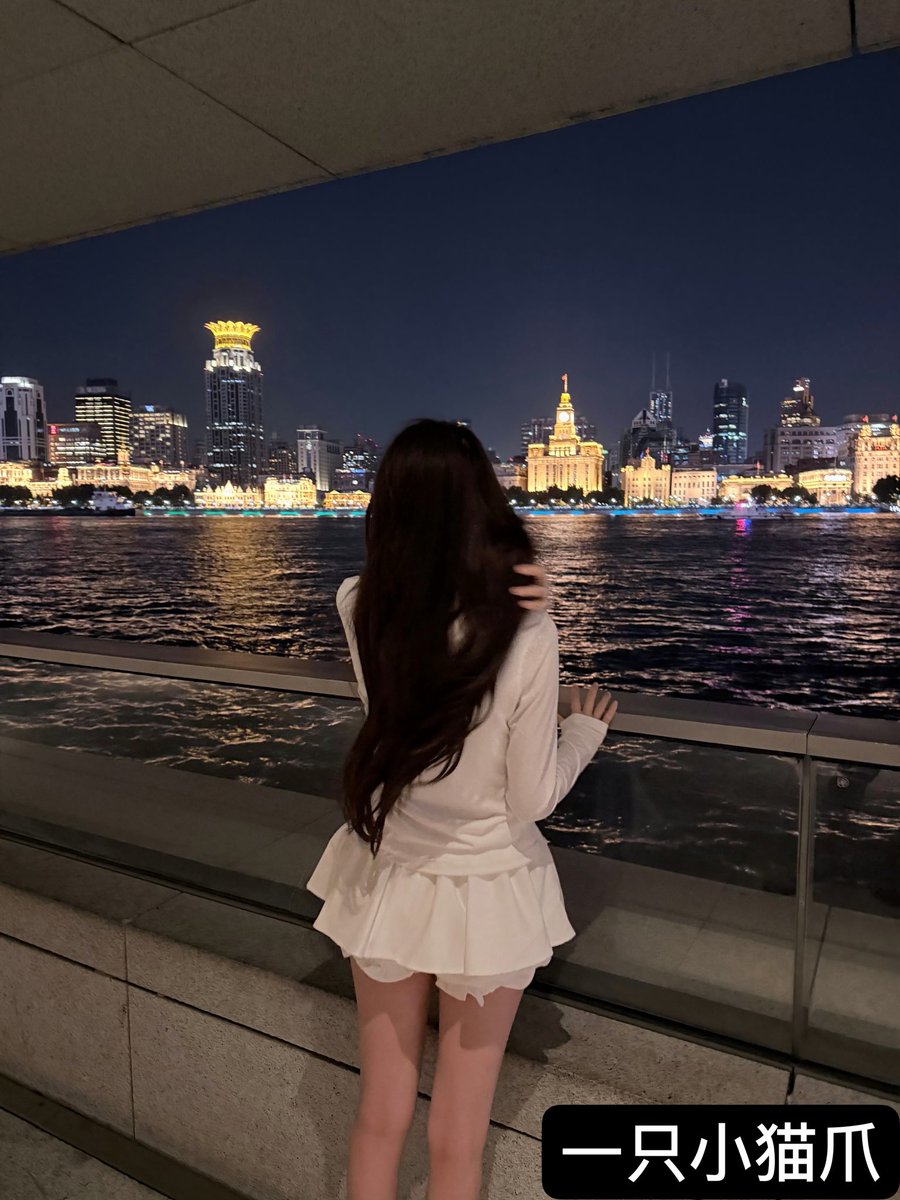 Aliciac008's tweet photo. 睡醒发福利（老照片哈哈哈哈） https://t.co/DQ7w5n9ri8