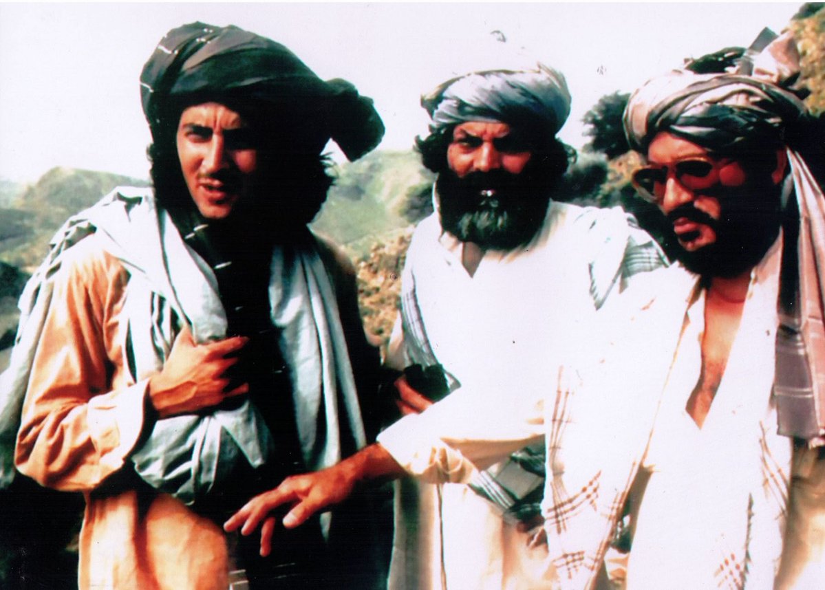 IIFBS_'s tweet photo. Les sionistes Bernard-Henry Lévy et Marek Halter en Afghanistan pendant le conflit afghano-soviétique. 

Les mêmes prirent plus tard le parti des fondamentalistes libyens contre le colonel Kadhafi puis des fondamentalistes syriens contre Bachar Al-Assad. https://t.co/KHhWf53LgK