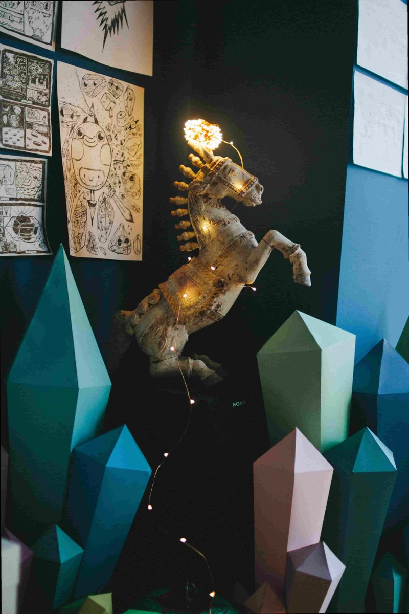 __KKKONG's tweet photo. 🦴����🔭👖
The day got better after I rediscovered a forgotten hobby. Good moments do not need to be dramatic. https://t.co/HvDqSONgaa