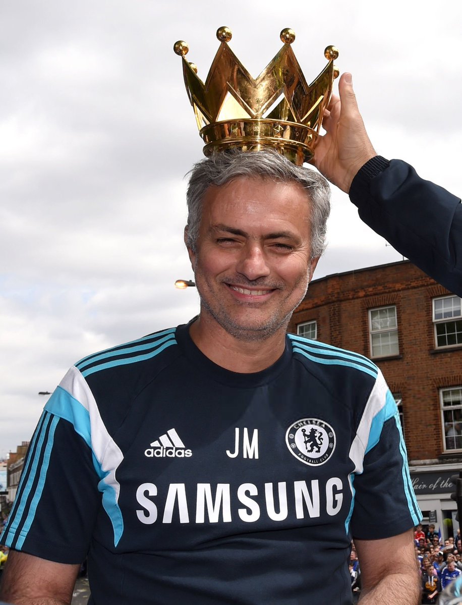 ChelseaInPhotos's tweet photo. 2005 ➡️ 2015 👑🔵 https://t.co/1fCyFl7P4L