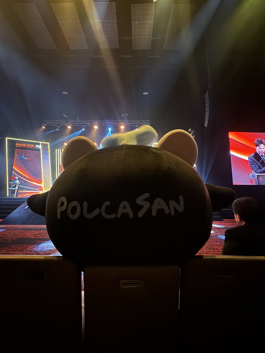 mipuwadon's tweet photo. มุม exclusive 😂
#FEEDxKHAOSODAwards2026 https://t.co/vm9xy8QACH