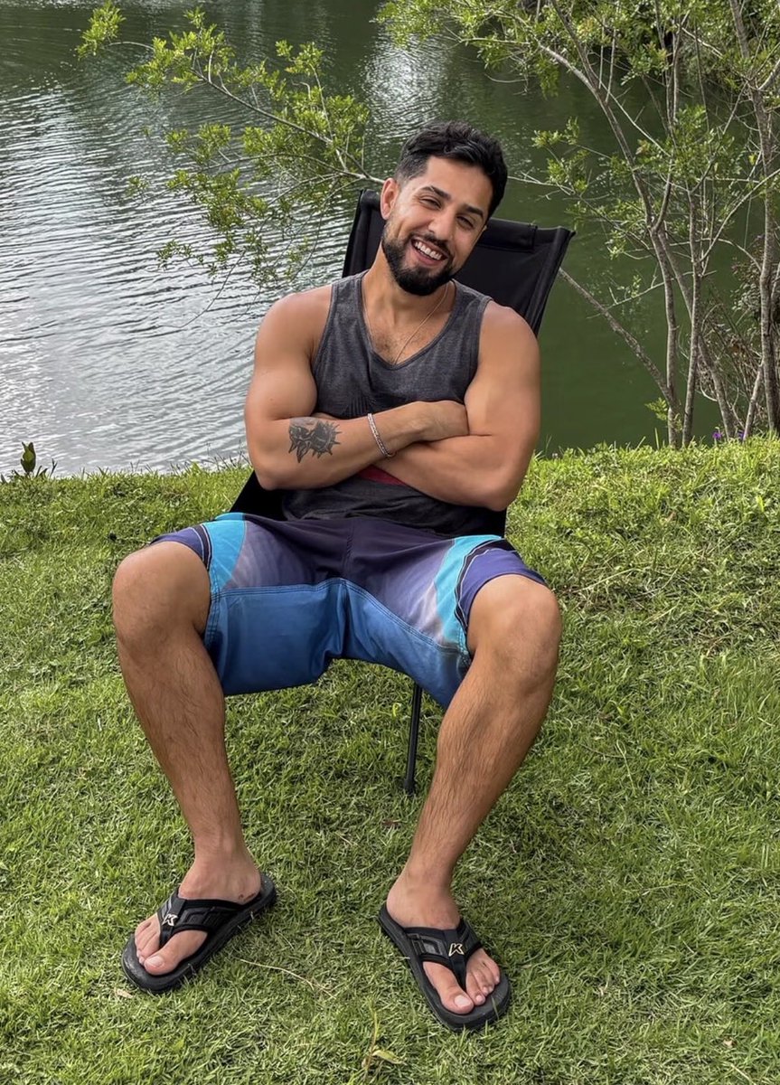 Sopezao_'s tweet photo. Pezão desse macho é um sabor, uma pena que não tem mas X 😢🤤🦶🏻
Insta d_uglas
#feet #pes #sex #sexy #sexhot #modelo #model #gays #gay #pride #homem #macho #alfa #alpha #pezao #findom #cashmaster https://t.co/YBPi27VzF1