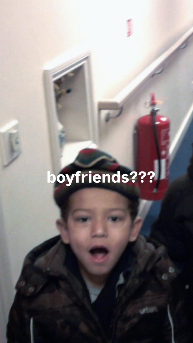 fallenarchived's tweet photo. did we get a girlfriend? Jobeโs version of this trend.
#jobecarney #jobelise #jobeethan #jobesiala https://t.co/U81UUnunCP