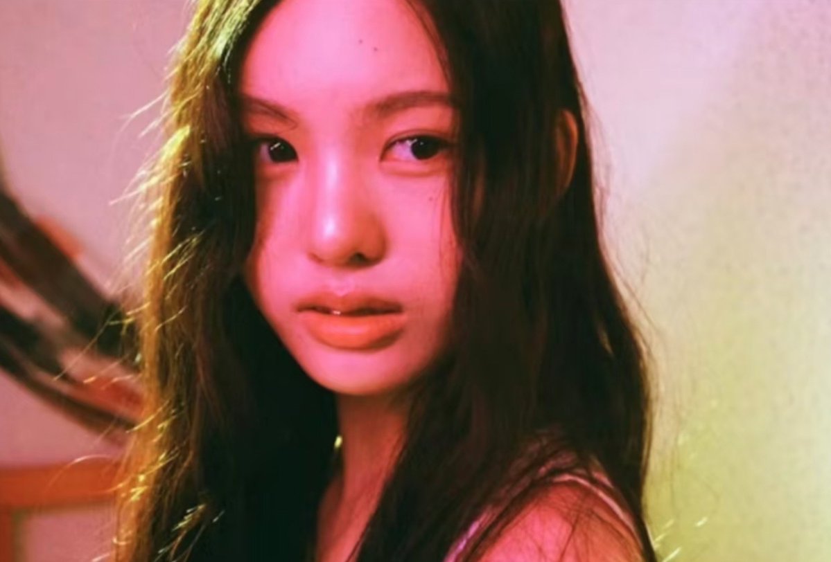 soumunggz's tweet photo. #SOUMUNGG Candidates 
Memee 🇹🇭 16 YO (10Liner) 
Jia Jung 🇰🇷 15 YO (11 Liner) https://t.co/OJ75mPfRfz