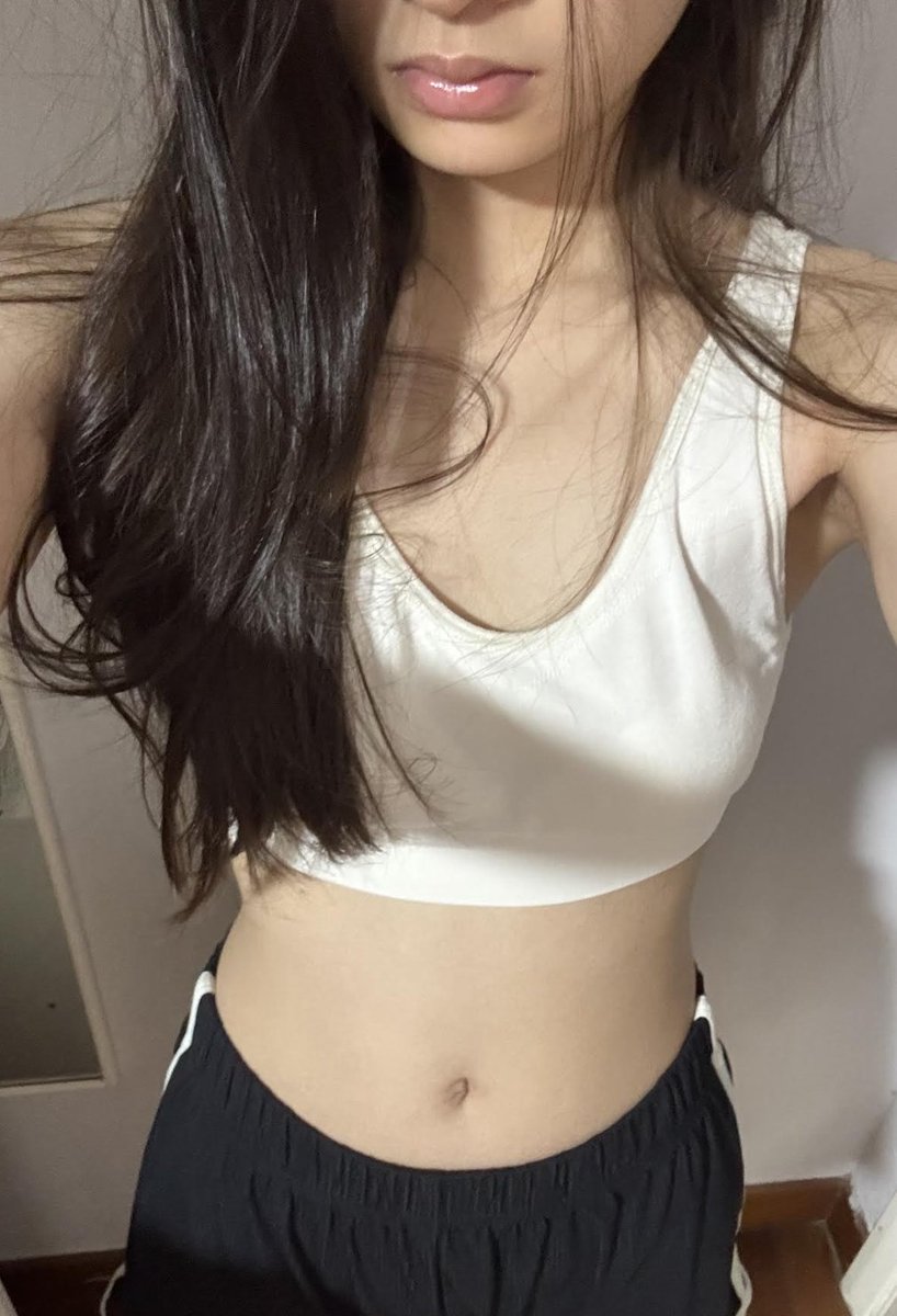 speedyberd's tweet photo. hi #edrtwt pls guess my bmi im so fucking fat #bodycheck https://t.co/1ELj3chXx3