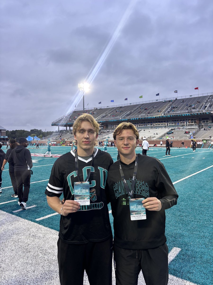 LukeRoxbur69413's tweet photo. I had a fantastic time on my game day visit to Coastal Carolina. Some incredible people and facilities. Thank you to @CharalambousB and @UnitedKicking for making it happen. 
@Chris_Sailer @ThePuntFactory https://t.co/8CJ1miL8ZS
