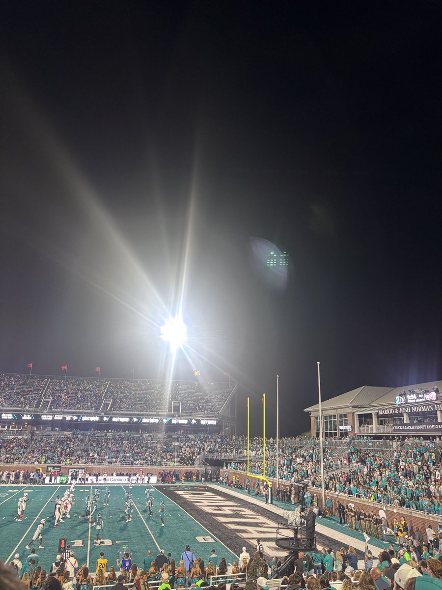 LukeRoxbur69413's tweet photo. I had a fantastic time on my game day visit to Coastal Carolina. Some incredible people and facilities. Thank you to @CharalambousB and @UnitedKicking for making it happen. 
@Chris_Sailer @ThePuntFactory https://t.co/8CJ1miL8ZS