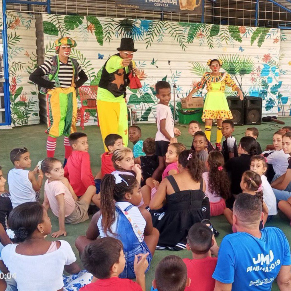 mariofsabines's tweet photo. En el Barrio de Gelpis, sede del acto nacional por los #66CDR, tuvimos una mañana de alegría para los niños.
Cultura, solidaridad, deporte y compromiso cederista en cada rincón de #Matanzas.
¡Viva el 66 aniversario de los #CDR! ✊🇨🇺 #CubaVencerá #MatancerosEnVictoria https://t.co/W2ygCRBVI5