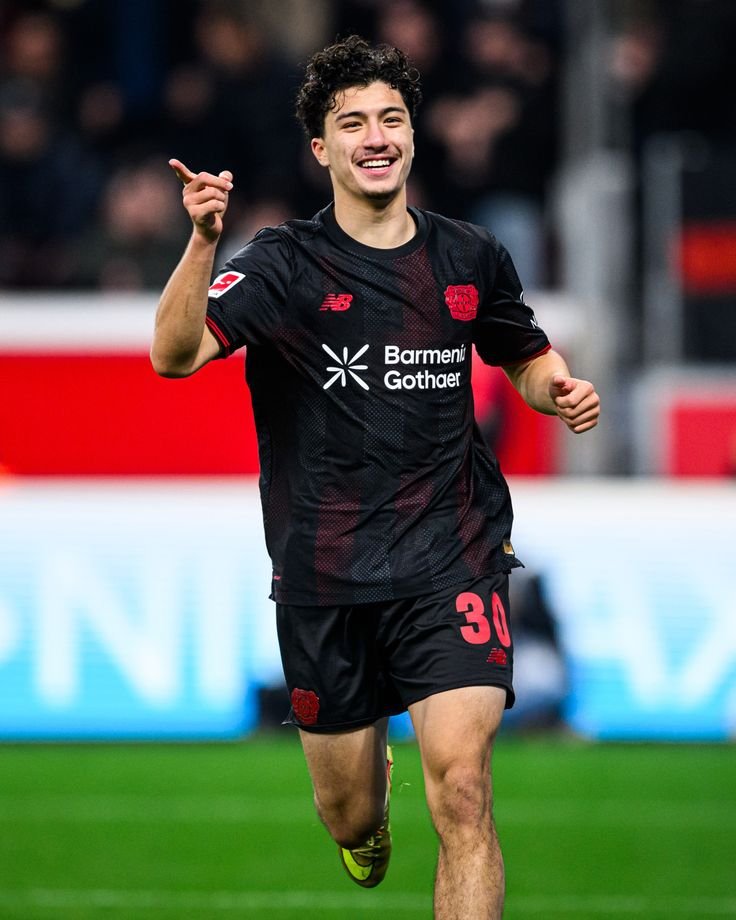 KhalidAliA95513's tweet photo. 🚨@GraemeBailey: #Arsenal and #Tottenham have both watched Ibrahim #Maza this season as they assess the 20-year-old’s development and potential availability.🕵️♂️🇩🇿 #AFC. https://t.co/zQGETyO1kR