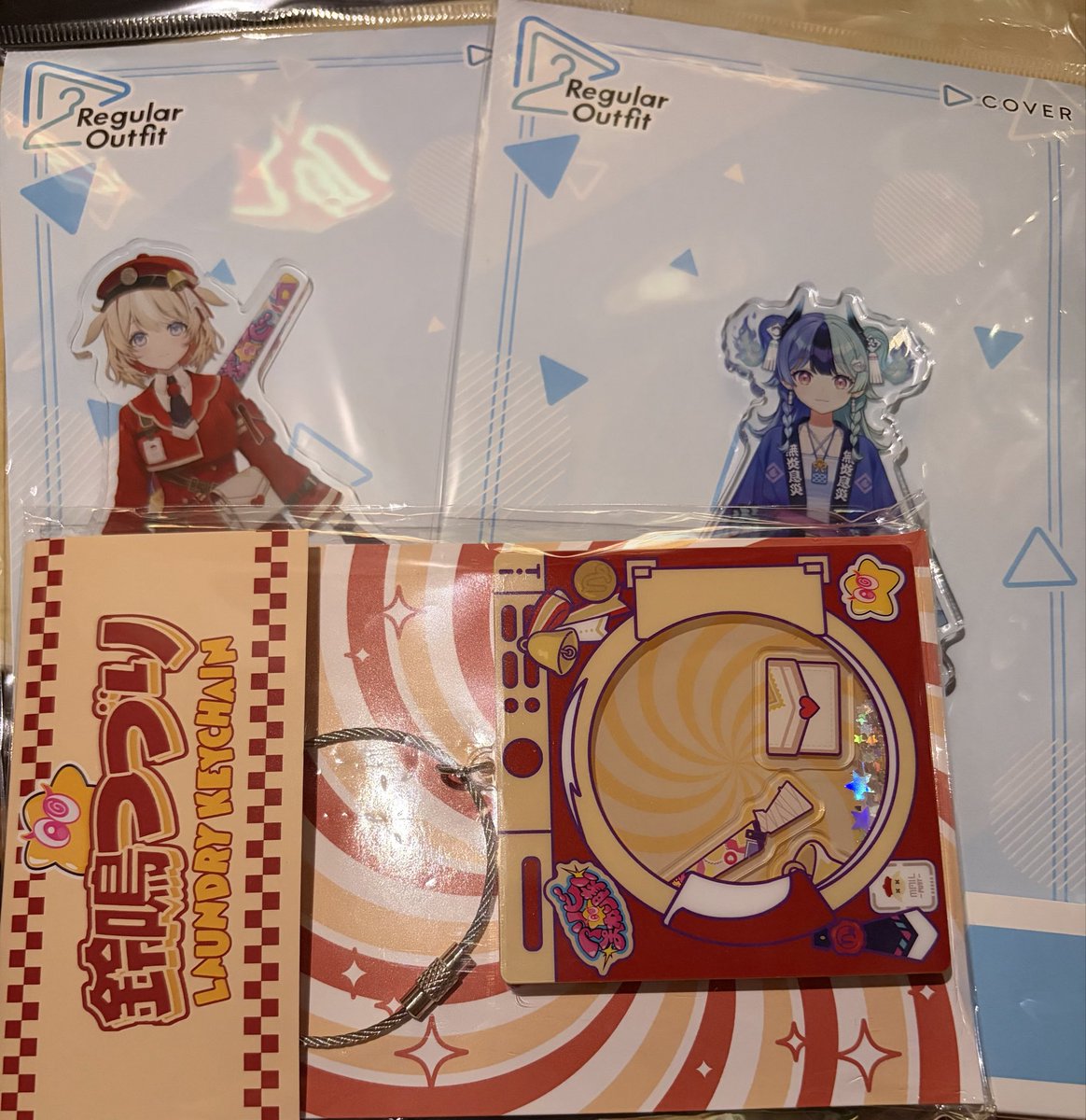 M_NATSUME_S's tweet photo. つづりちゃんとめらちゃんのグッズ買ってきた！

あみあみの特典はとりあえずコンプしました(^^)

#鈴鳴つづり
#あちちみて https://t.co/FT4CksKKMU