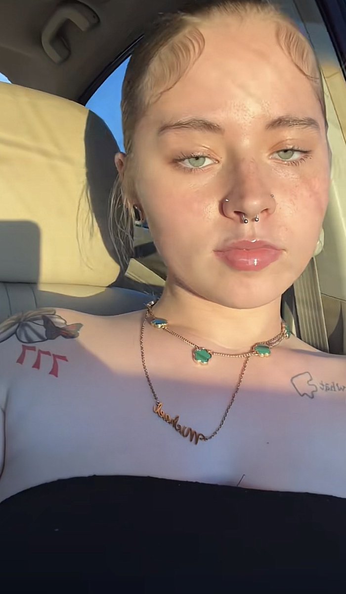 Layybocr's tweet photo. Sun hit my face just right today https://t.co/dc1sBeqU9U